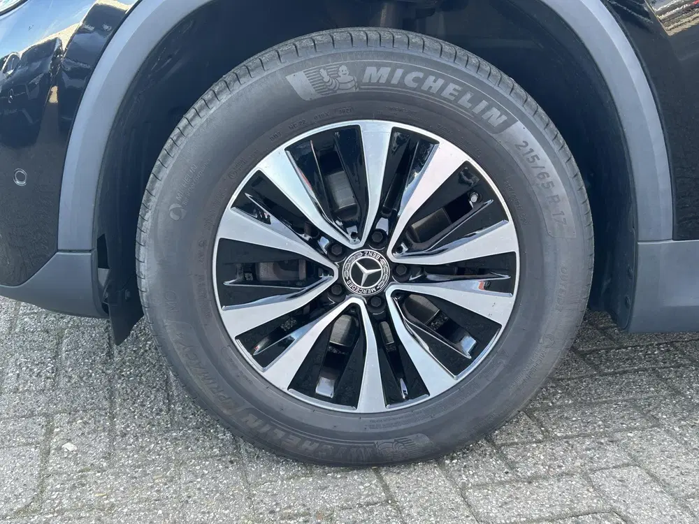 Mercedes-Benz GLA 180 Business Solution uit 2022, foto 19