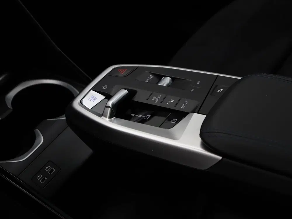 BMW iX2 xDrive30 M Sportpakket Pro uit 2025, foto 12