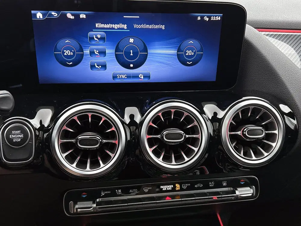 Mercedes-Benz GLA 250 e Business Solution AMG uit 2025, foto 11