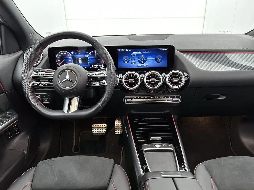 Mercedes-Benz GLA 250 e Business Solution AMG uit 2025, foto 5