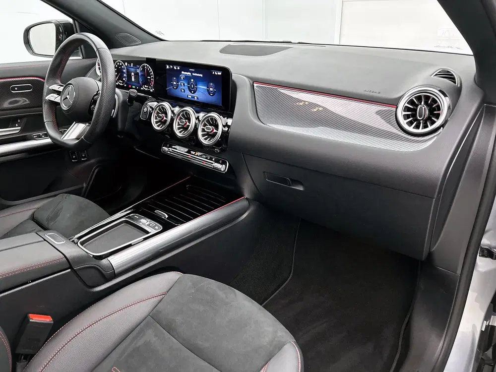 Mercedes-Benz GLA 250 e Business Solution AMG uit 2025, foto 7