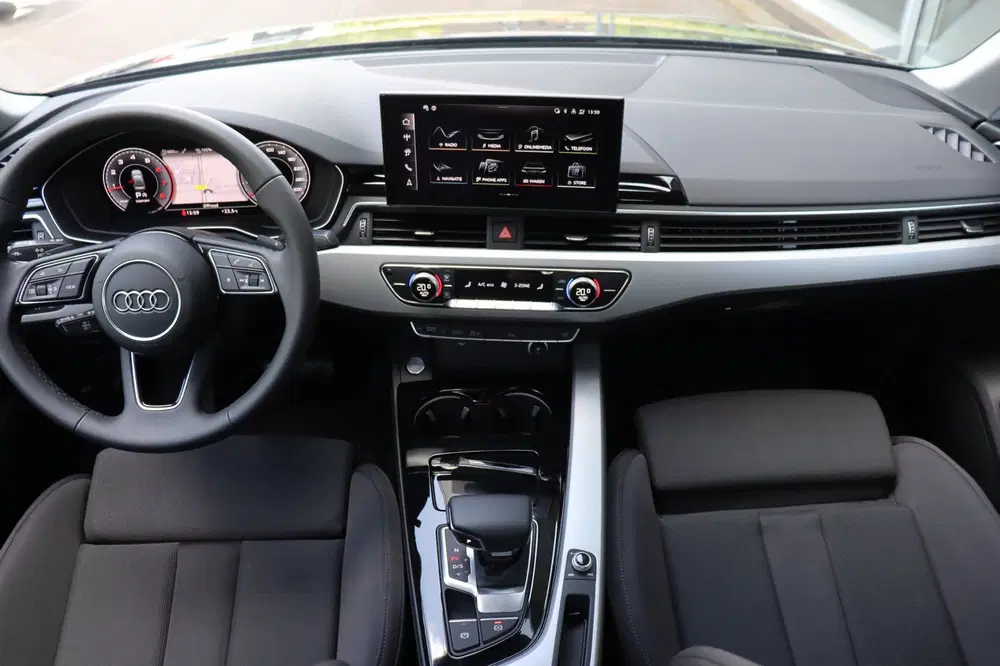 Audi A4 orgNL uit 2023, foto 10