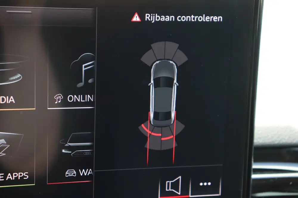 Audi A4 orgNL uit 2023, foto 13