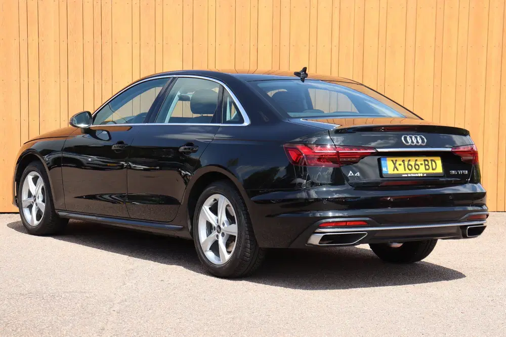 Audi A4 orgNL uit 2023, foto 4
