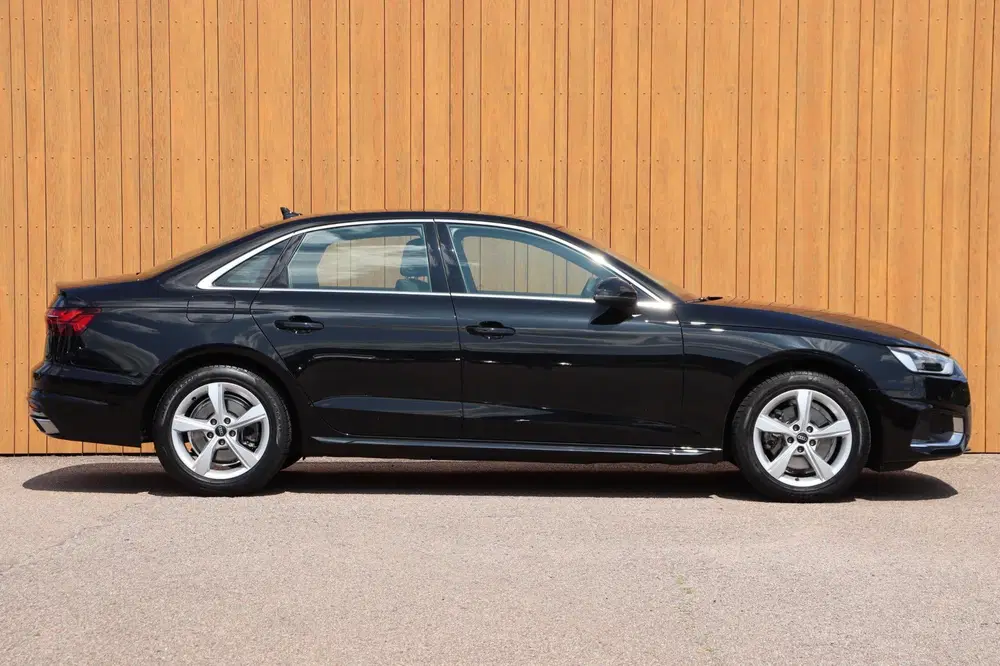 Audi A4 orgNL uit 2023, foto 5
