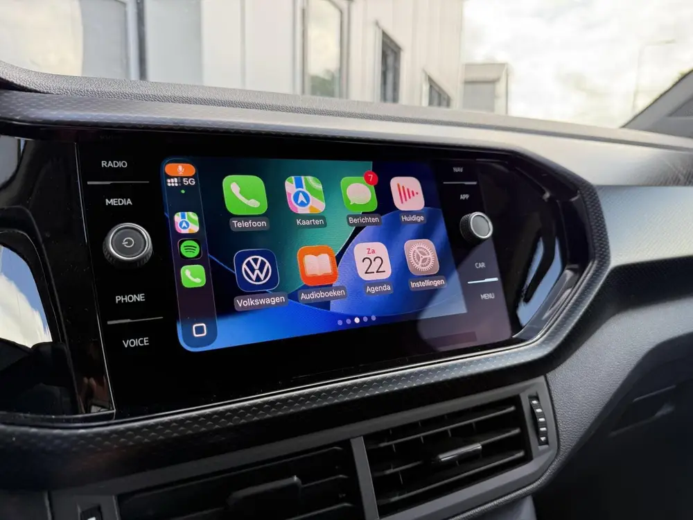 Volkswagen T-Cross 1.0 TSI Life | LED | CarPlay | Adaptive C uit 2023, foto 13