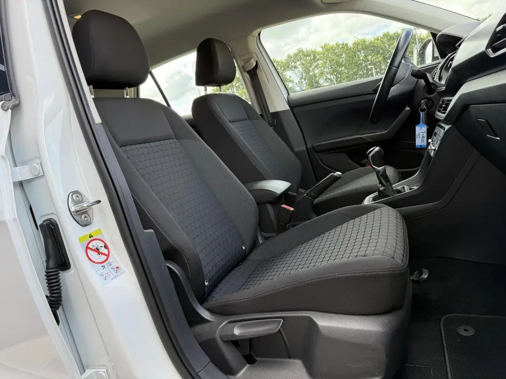 Volkswagen T-Cross 1.0 TSI Life | LED | CarPlay | Adaptive C uit 2023, foto 19