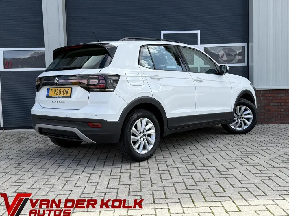 Volkswagen T-Cross 1.0 TSI Life | LED | CarPlay | Adaptive C uit 2023, foto 2