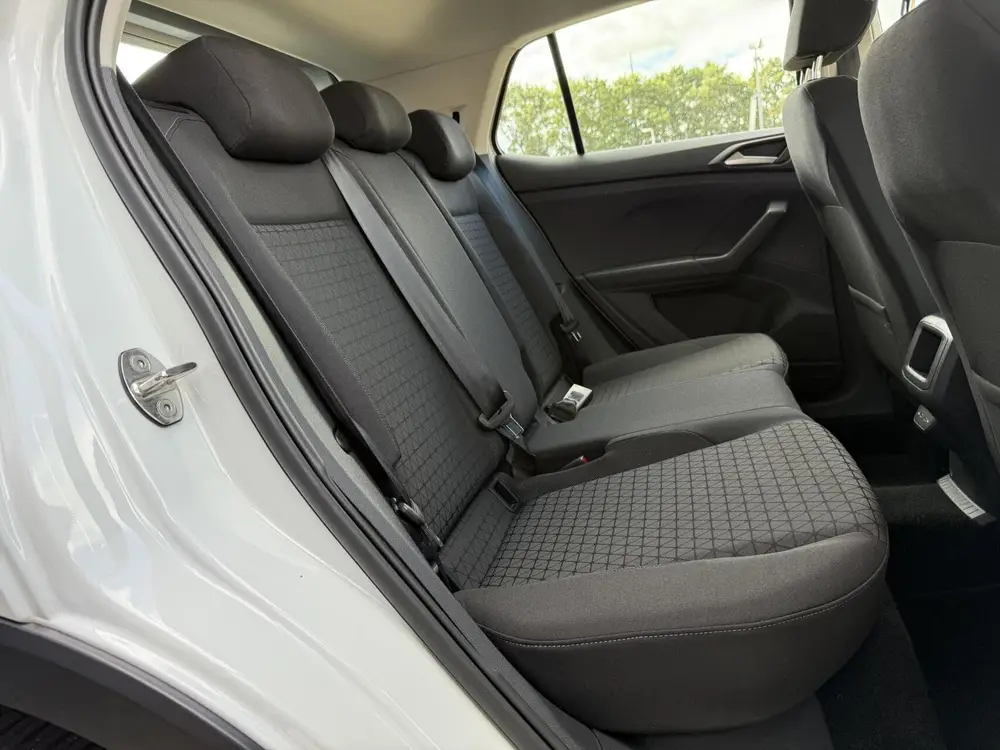 Volkswagen T-Cross 1.0 TSI Life | LED | CarPlay | Adaptive C uit 2023, foto 20