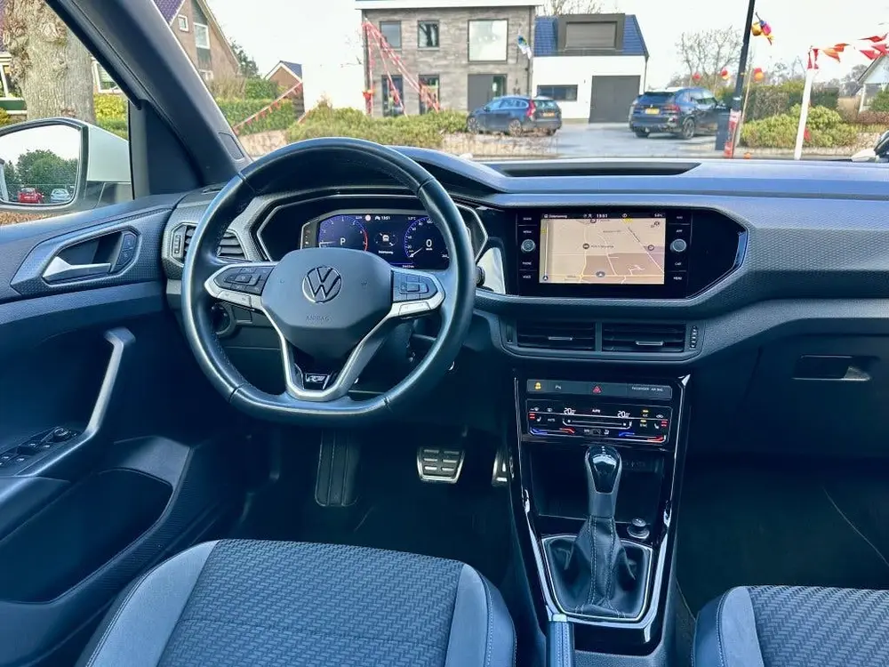 Volkswagen T-Cross 1.0 TSI R-Line 110PK DSG Automaat Camera uit 2022, foto 3