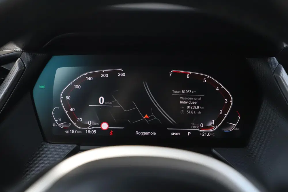 BMW 1-serie 118i Business Edition M Sport Automaat Bla uit 2022, foto 14