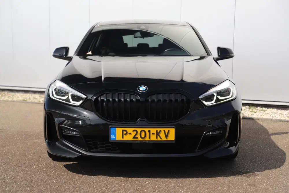 BMW 1-serie 118i Business Edition M Sport Automaat Bla uit 2022, foto 2