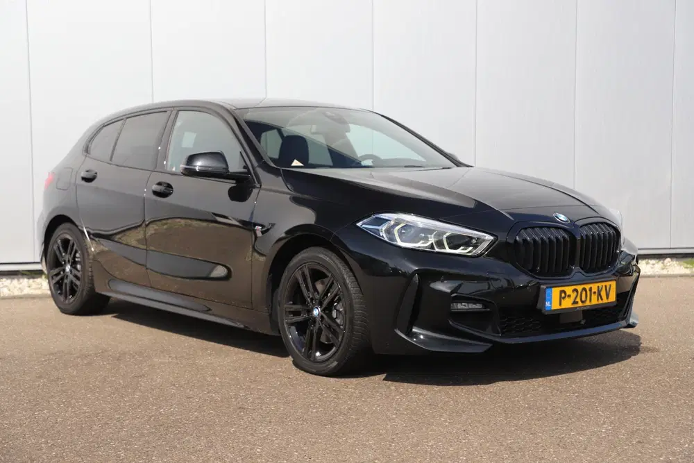 BMW 1-serie 118i Business Edition M Sport Automaat Bla uit 2022, foto 3