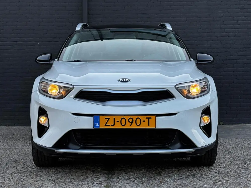 Kia Stonic 1.0 T-GDi DynamicLine CARPLAY uit 2019, foto 3