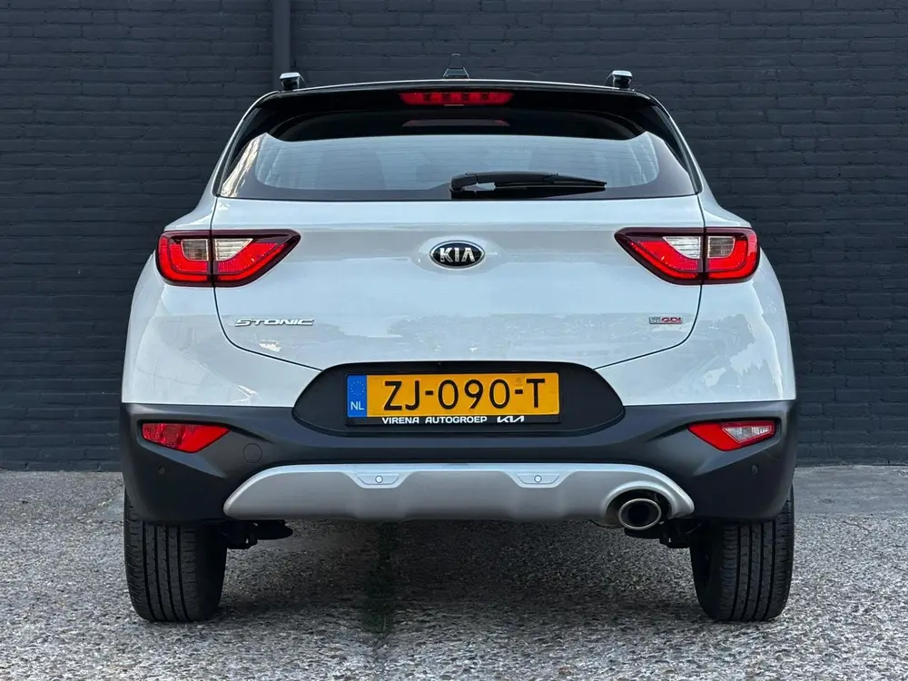 Kia Stonic 1.0 T-GDi DynamicLine CARPLAY uit 2019, foto 6