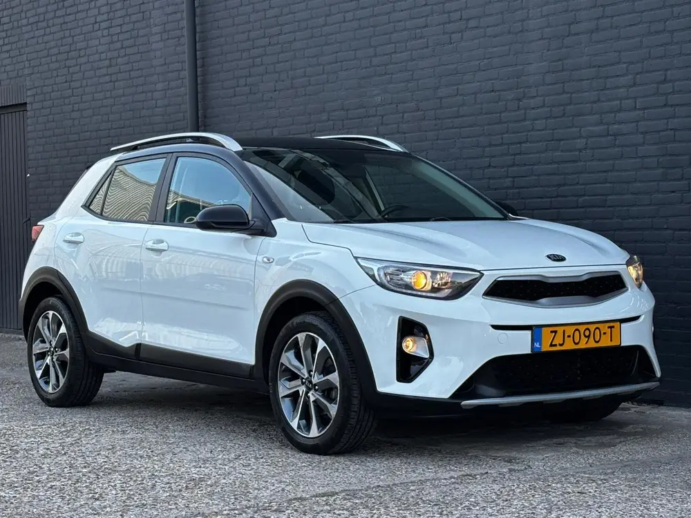 Kia Stonic 1.0 T-GDi DynamicLine CARPLAY uit 2019, foto 7