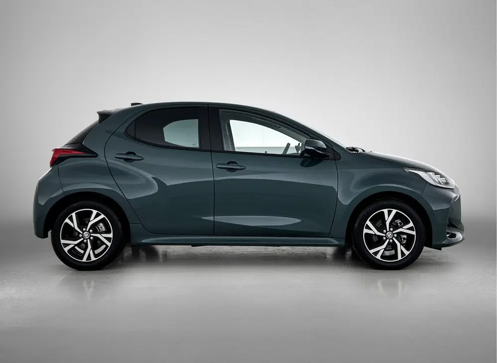 Toyota Yaris 1.5 Hybrid 115 First Edition Comfort Pack uit 2025, foto 12