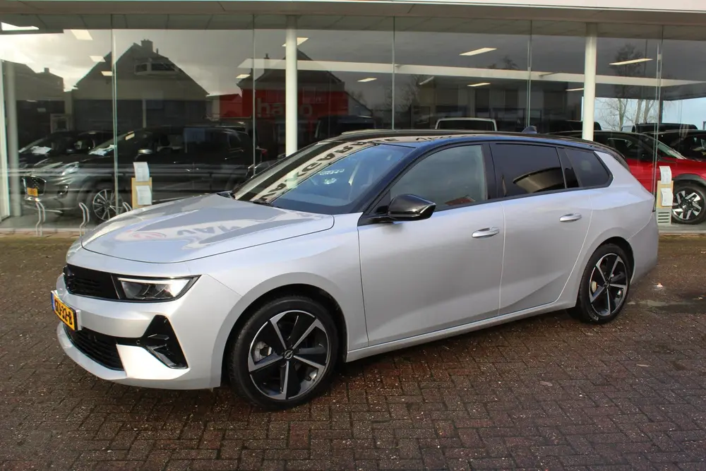 Opel Astra 1.2 Turbo GS Line uit 2024, foto 2