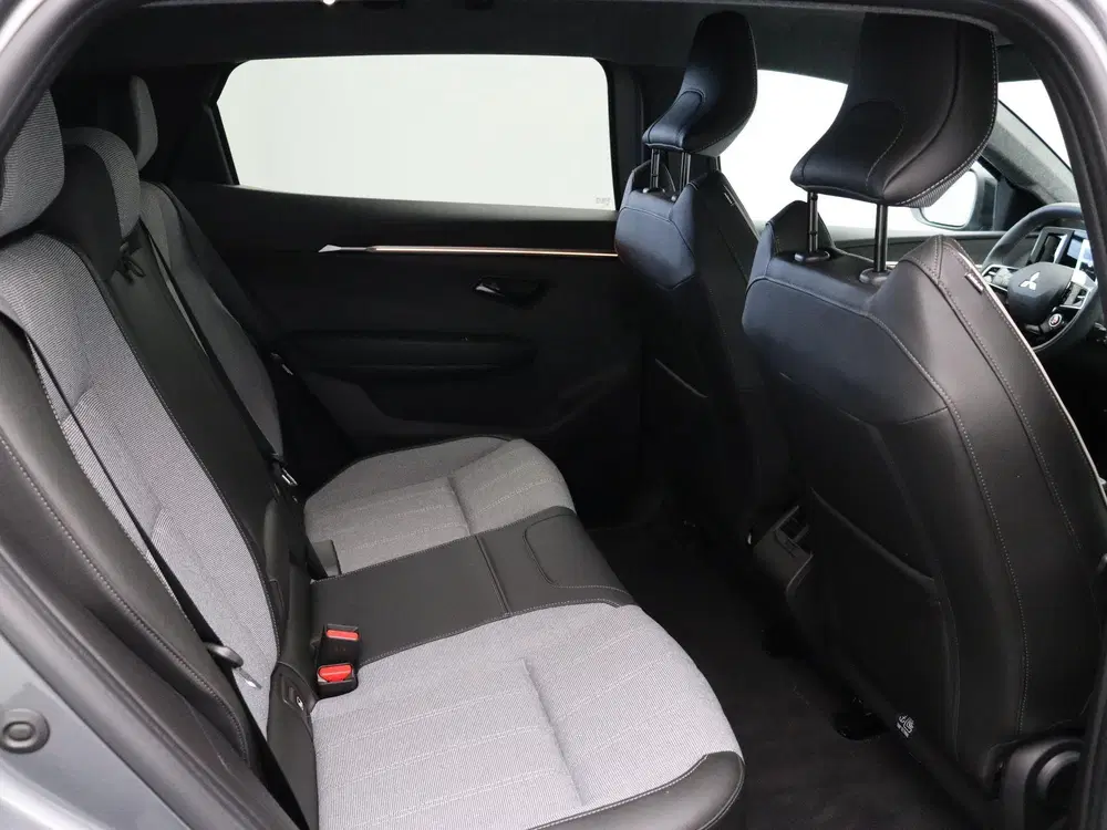 Mitsubishi Eclipse Cross Instyle 87 kWh uit 2025, foto 8