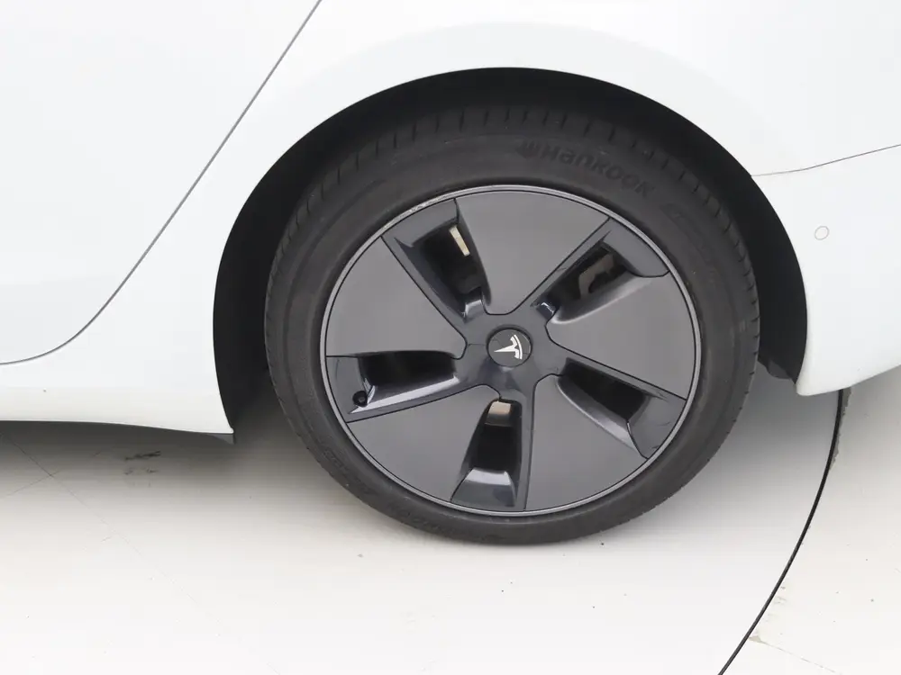 Tesla Model 3 Standard RWD Plus FACELIFT 90 uit 2021, foto 13
