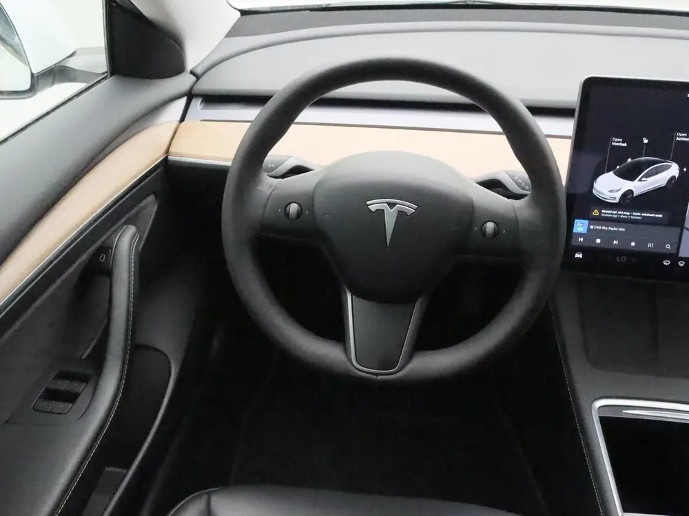 Tesla Model 3 Standard RWD Plus FACELIFT 90 uit 2021, foto 20