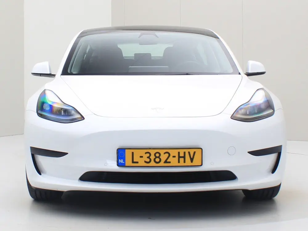 Tesla Model 3 Standard RWD Plus FACELIFT 90 uit 2021, foto 6
