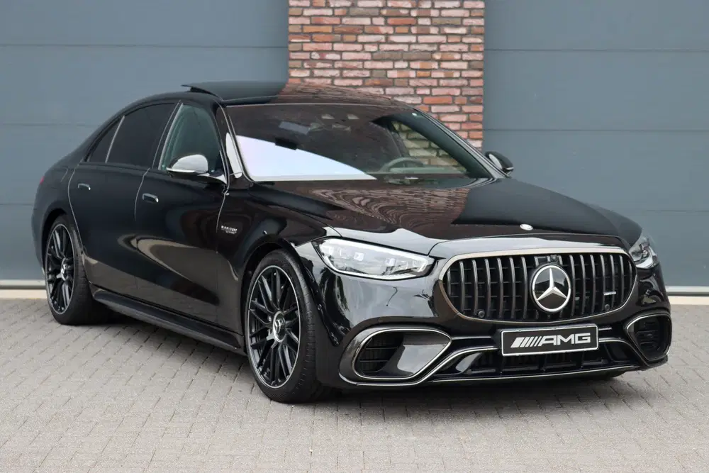 Mercedes-Benz S-Klasse AMG 63 S E Performance uit 2025, foto 3
