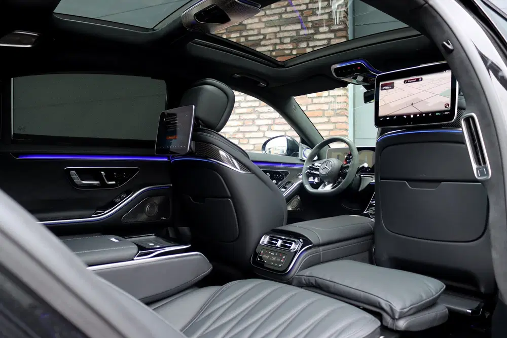 Mercedes-Benz S-Klasse AMG 63 S E Performance uit 2025, foto 6