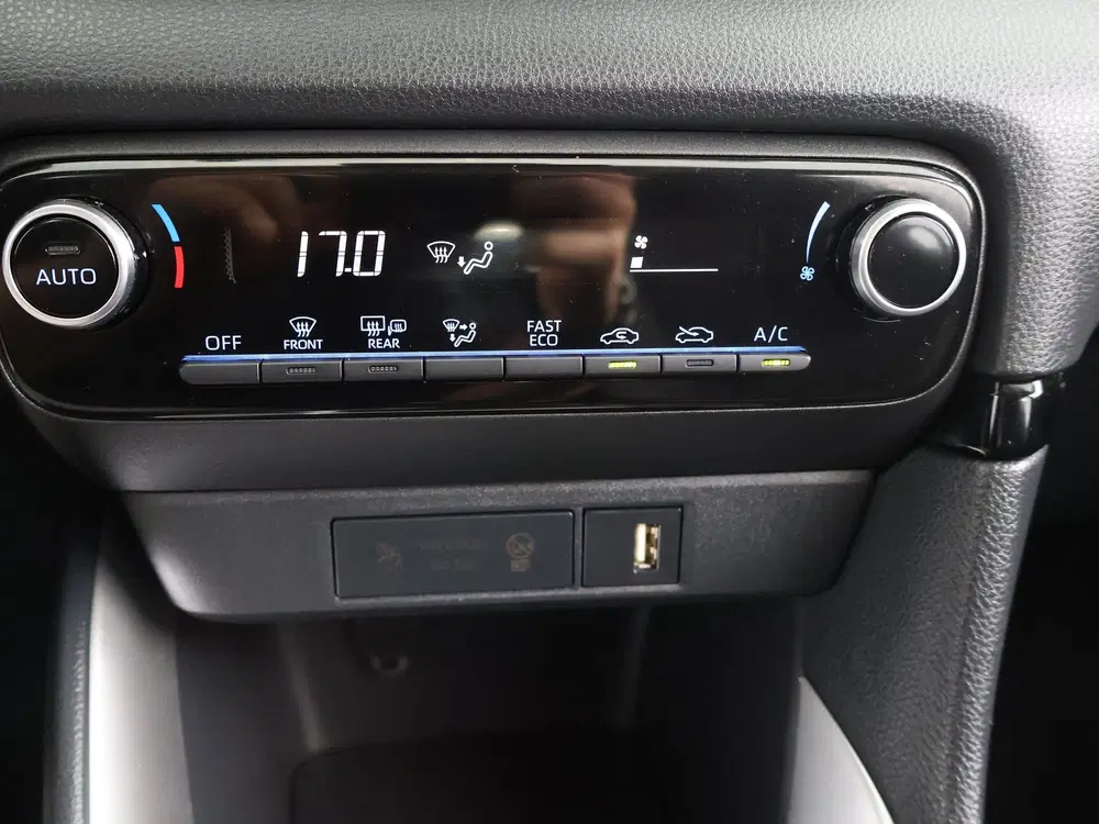 Toyota Yaris 1.5 Hybrid Active (bj 2022 uit 2022, foto 11