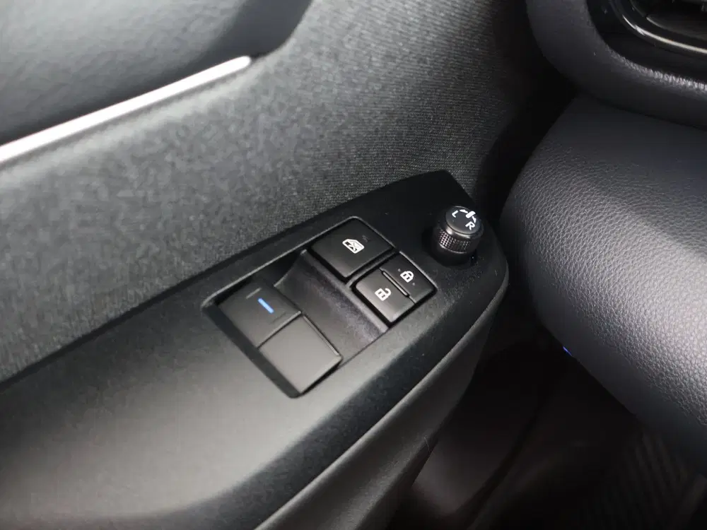 Toyota Yaris 1.5 Hybrid Active (bj 2022 uit 2022, foto 13