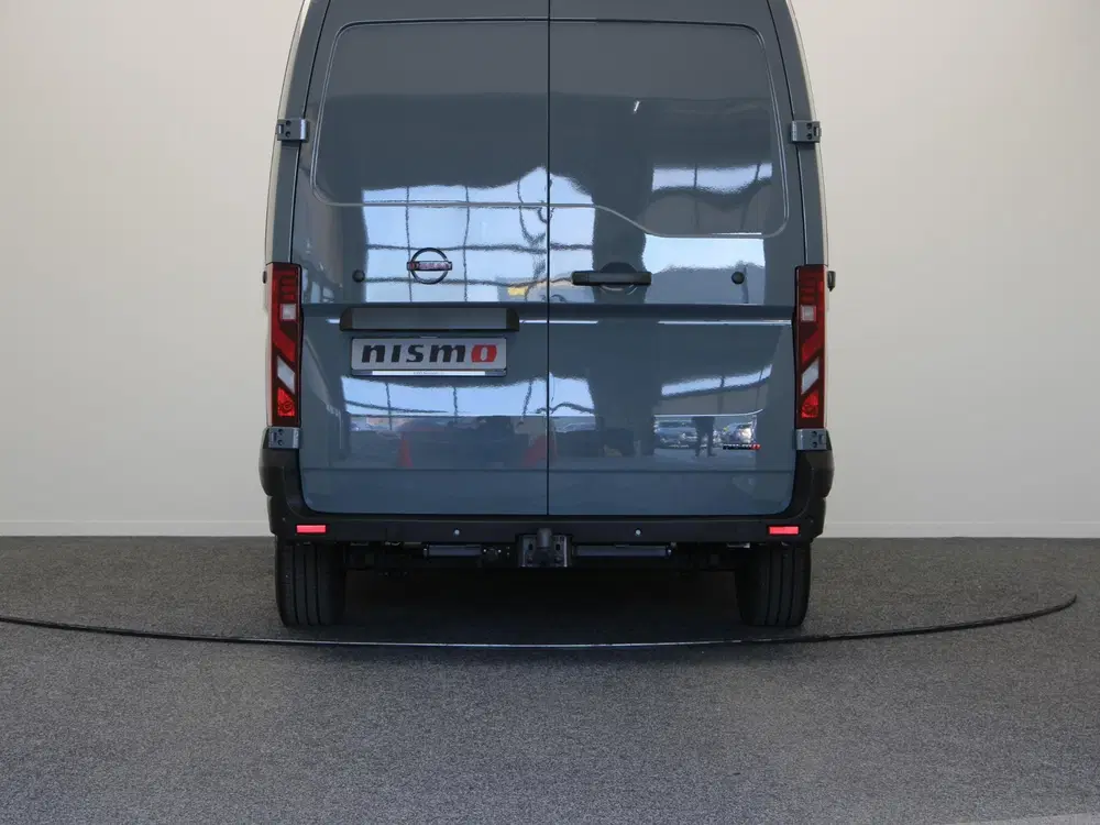 Nissan Interstar Nismo + uit 2026, foto 7