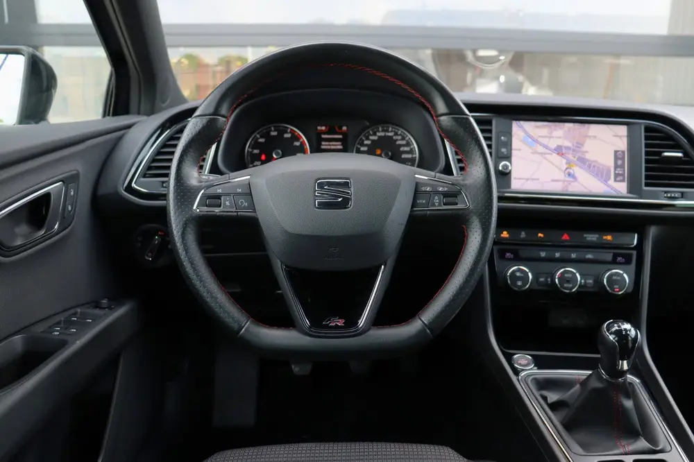 SEAT Leon 1.5 TSI FR Business Intense uit 2019, foto 3