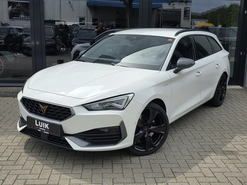 Cupra Leon Sportstourer 1.4 e-Hybrid VZ Black Edition + MEMO uit 2022, foto 3