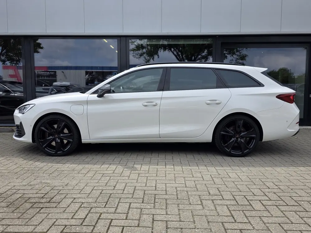Cupra Leon Sportstourer 1.4 e-Hybrid VZ Black Edition + MEMO uit 2022, foto 6