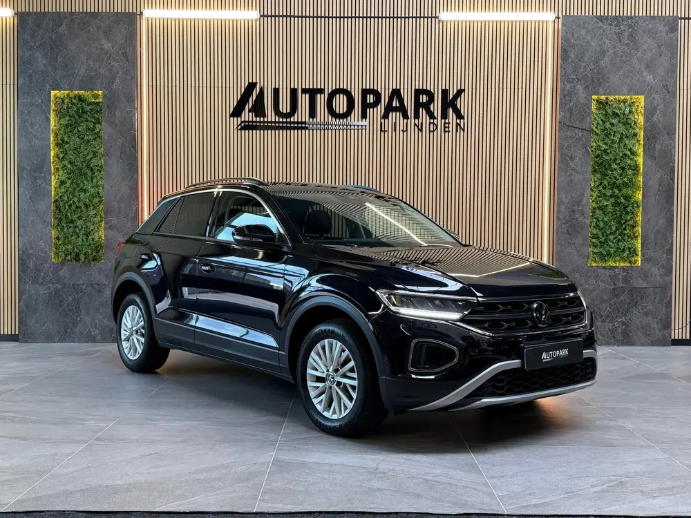 Volkswagen T-Roc 1.5 TSI Life AUTOMAAT|LED|DEALER ONDERHOUDE uit 2023, foto 7