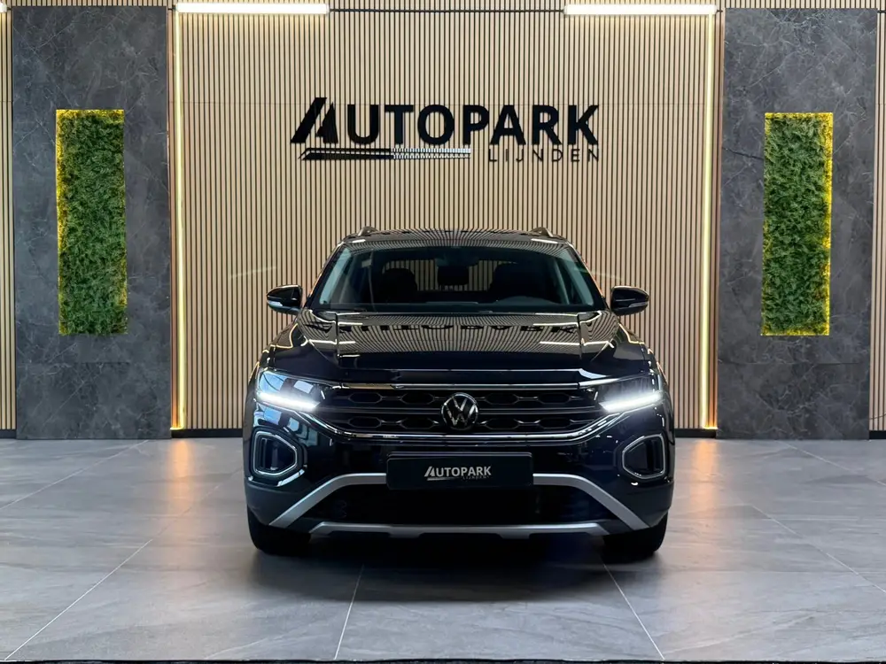 Volkswagen T-Roc 1.5 TSI Life AUTOMAAT|LED|DEALER ONDERHOUDE uit 2023, foto 8