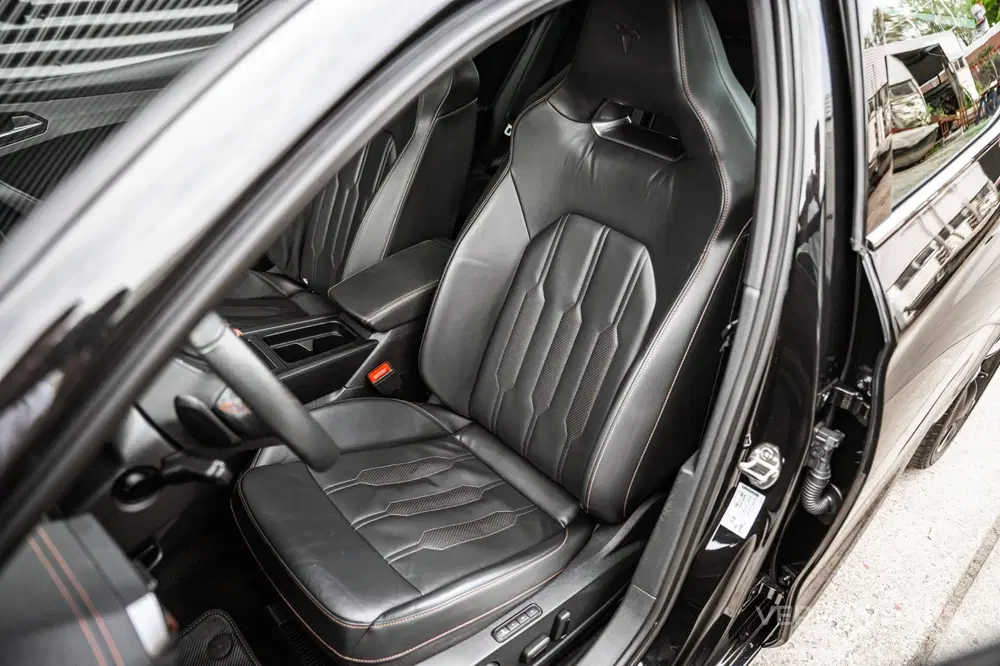Cupra Leon 1.5 eTSI Business Edition 150PK uit 2024, foto 20
