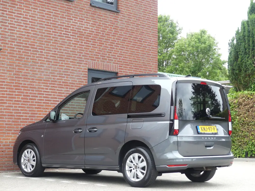 Volkswagen Caddy 1.5 TSI Automaat / Full LED / Carplay uit 2023, foto 17