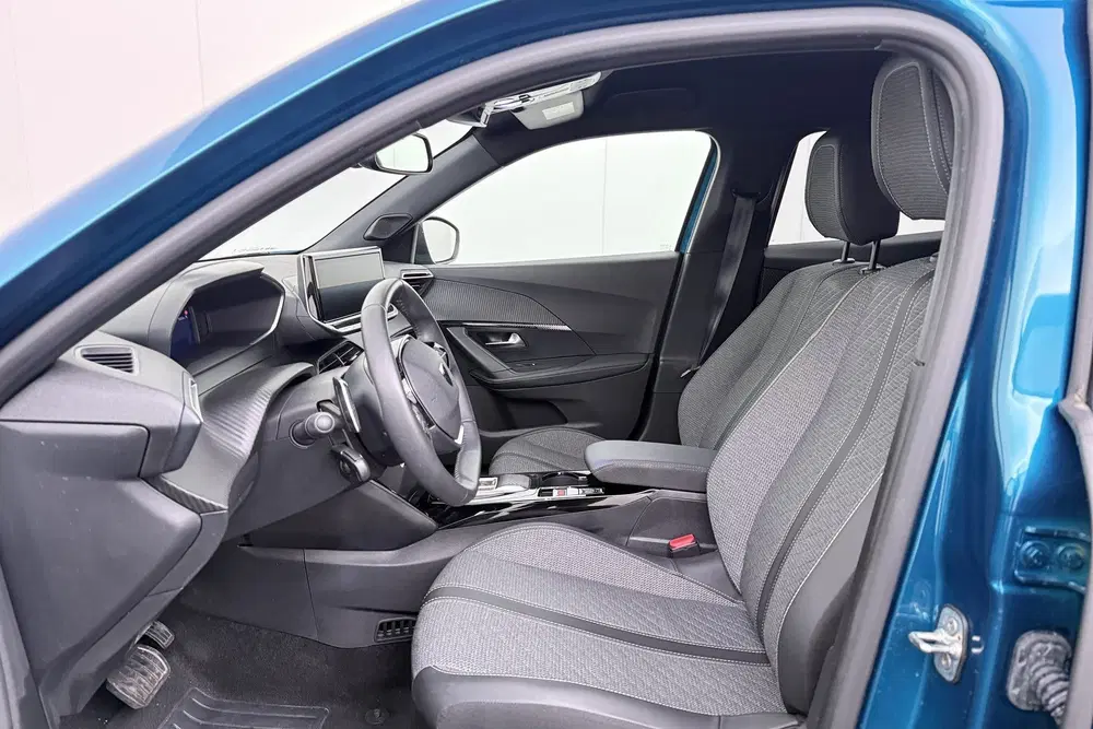 Peugeot 2008 Hybrid 145 PK Aut. Allure Half-Leder Clima uit 2025, foto 10