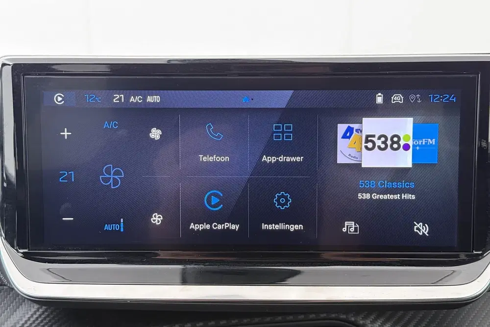 Peugeot 2008 Hybrid 145 PK Aut. Allure Half-Leder Clima uit 2025, foto 20