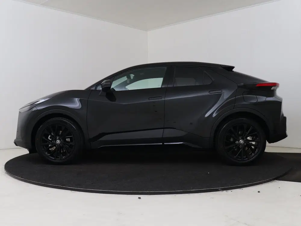 Toyota C-HR 2.0 Plug-in Hybrid 220 Black Edition (bj 2 uit 2025, foto 3