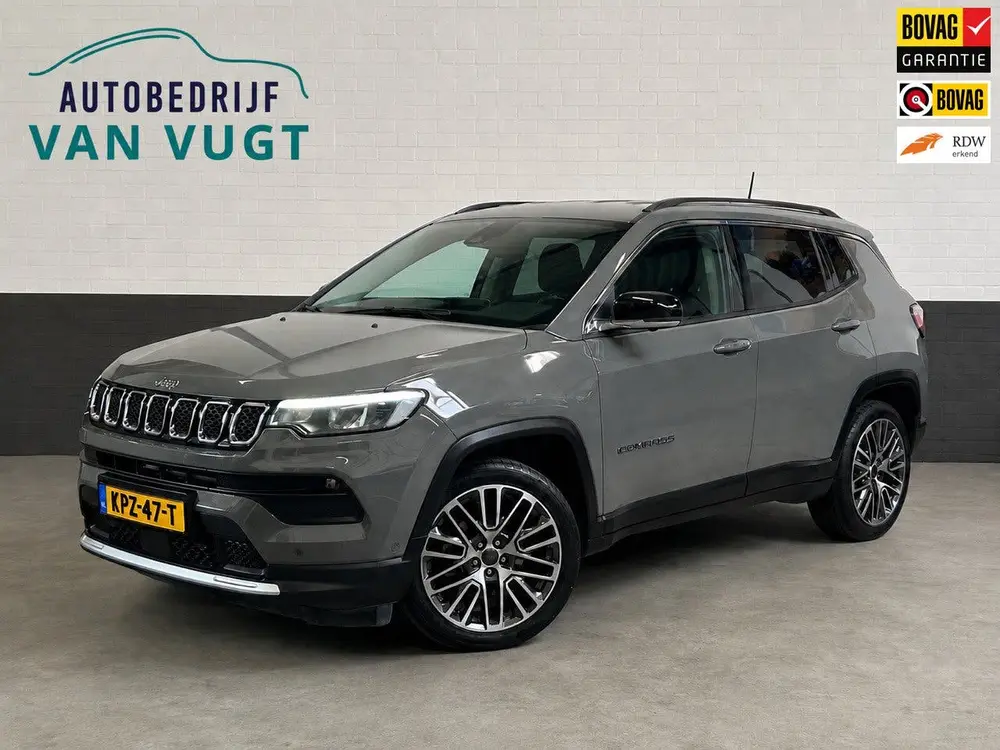 Jeep Compass Limited sting gray uit 2021