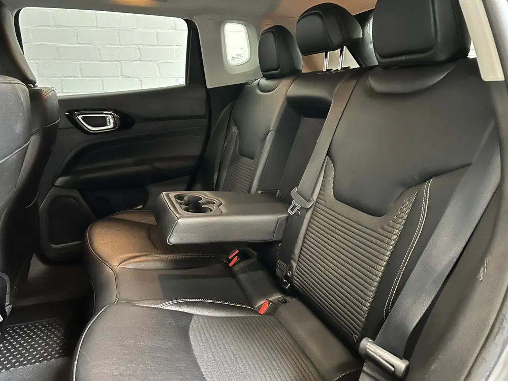Jeep Compass Limited sting gray uit 2021, foto 12