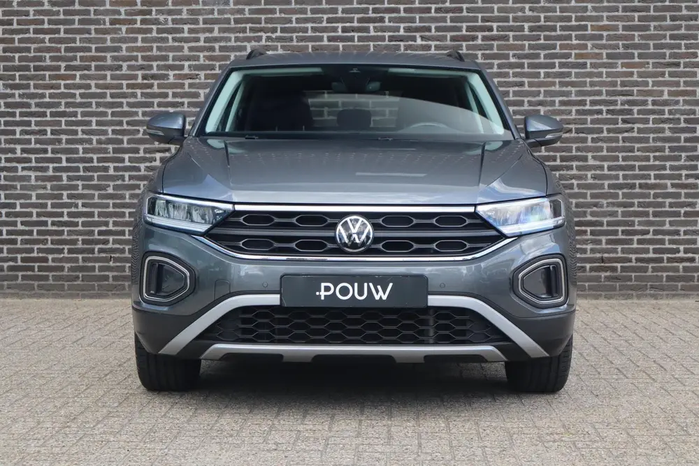 Volkswagen T-Roc 1.0 TSI 110pk Life | Achteruitrijcamera | D uit 2022, foto 8