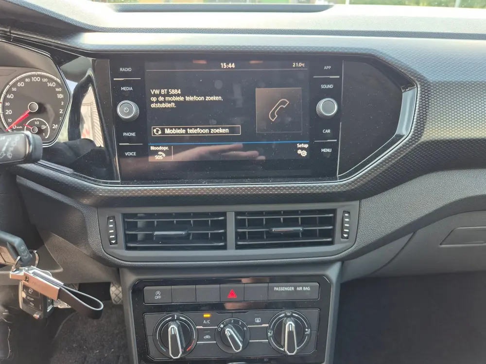 Volkswagen T-Cross 1.0 TSI Life 70Kw / 95Pk uit 2020, foto 13