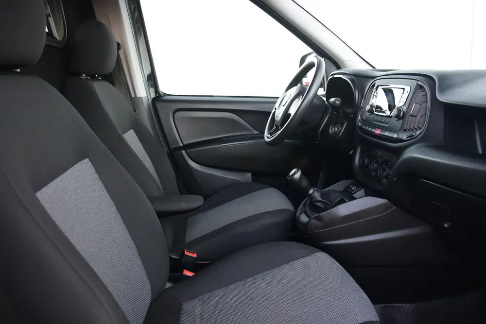 Fiat Doblo Doblò Cargo 1.3 MJ L1H1 Airco Audio uit 2021, foto 2