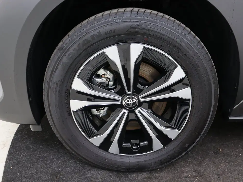Toyota bZ4X Dynamic 71 kWh Bi-Tone + Panoramisch dak uit 2025, foto 5