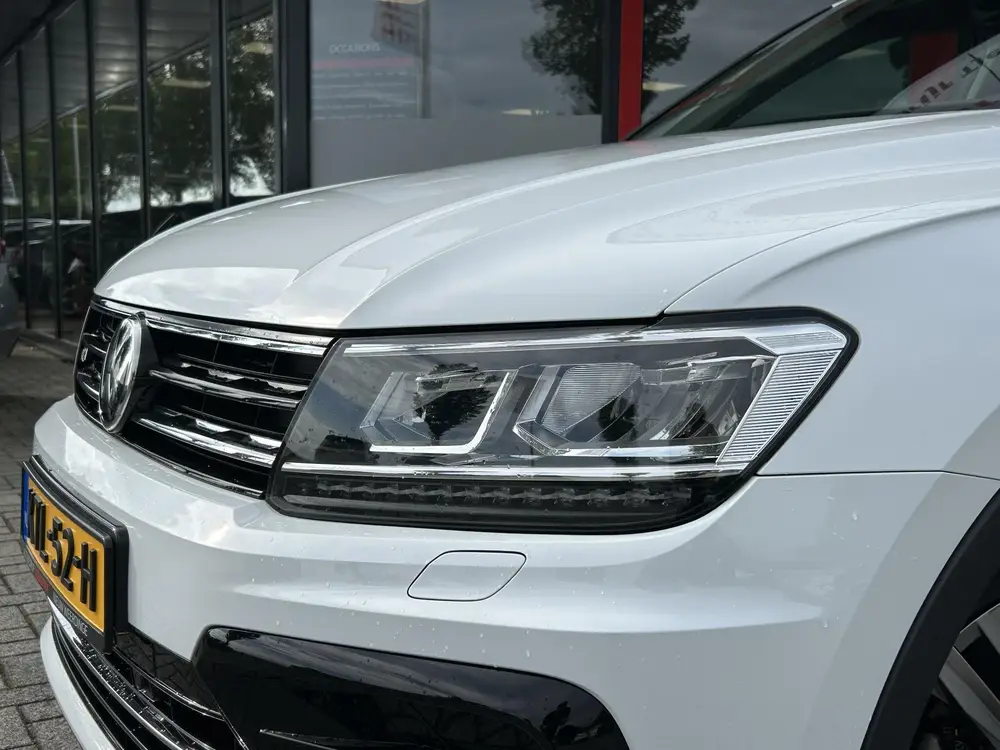 Volkswagen Tiguan 1.5 TSI R-Line | Trekhaak | Adaptieve Crui uit 2019, foto 17
