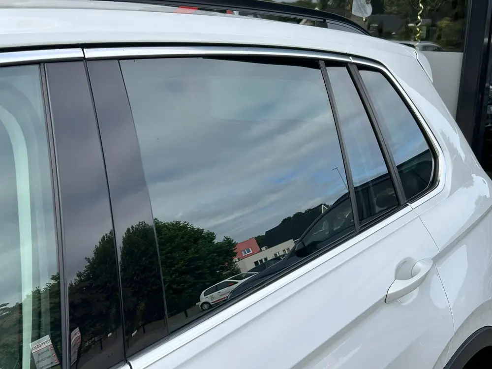 Volkswagen Tiguan 1.5 TSI R-Line | Trekhaak | Adaptieve Crui uit 2019, foto 19