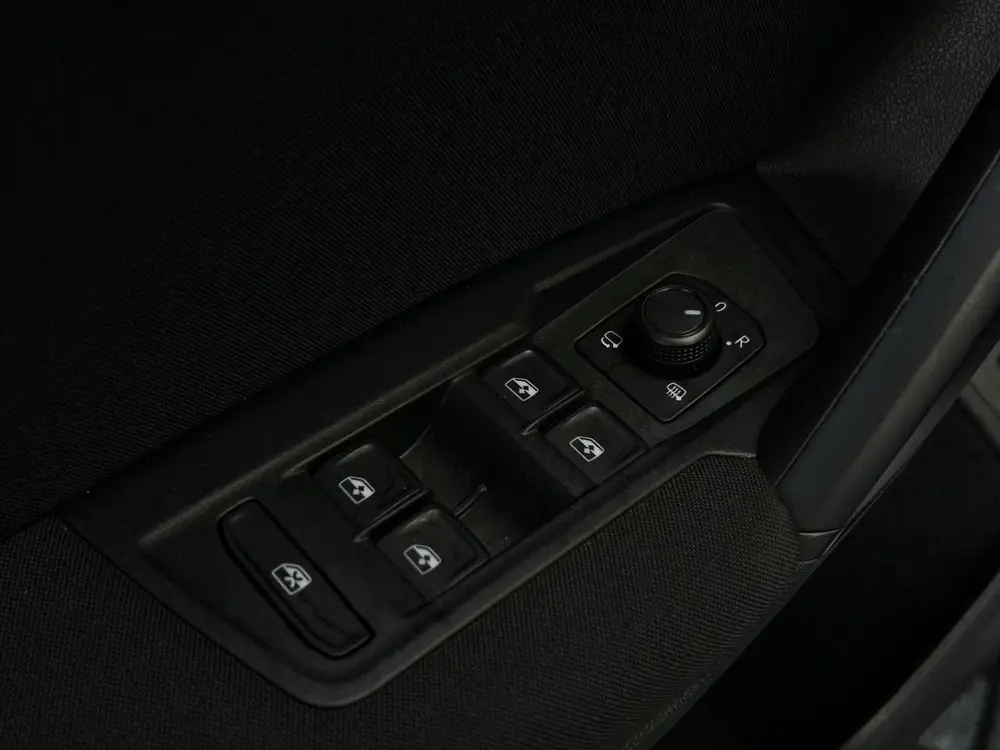 Volkswagen Tiguan 1.5 TSI R-Line | Trekhaak | Adaptieve Crui uit 2019, foto 20
